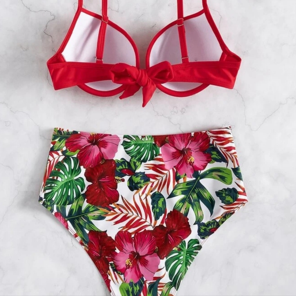 Hibiscus Hawaian 🌺  bathing set